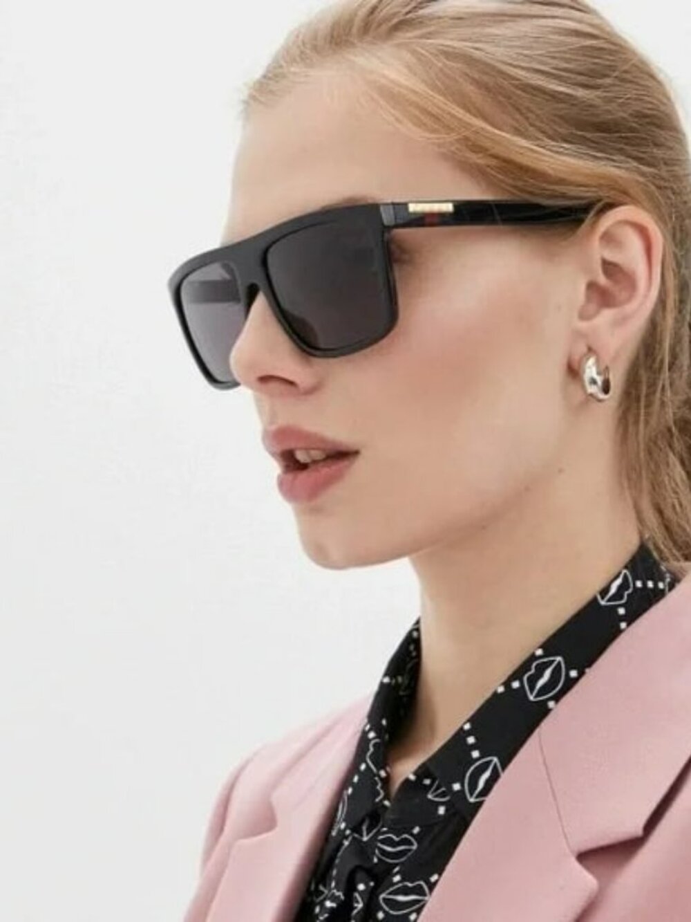 Gucci GG0748S 001 Sunglasses Black Gray Rectangle Women